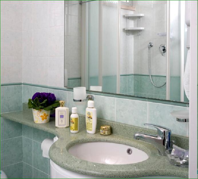 Hotel Verdemare Rimini Buitenkant foto
