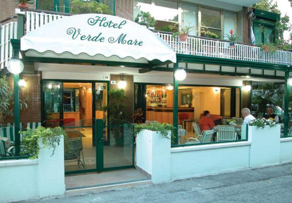 Hotel Verdemare Rimini Buitenkant foto